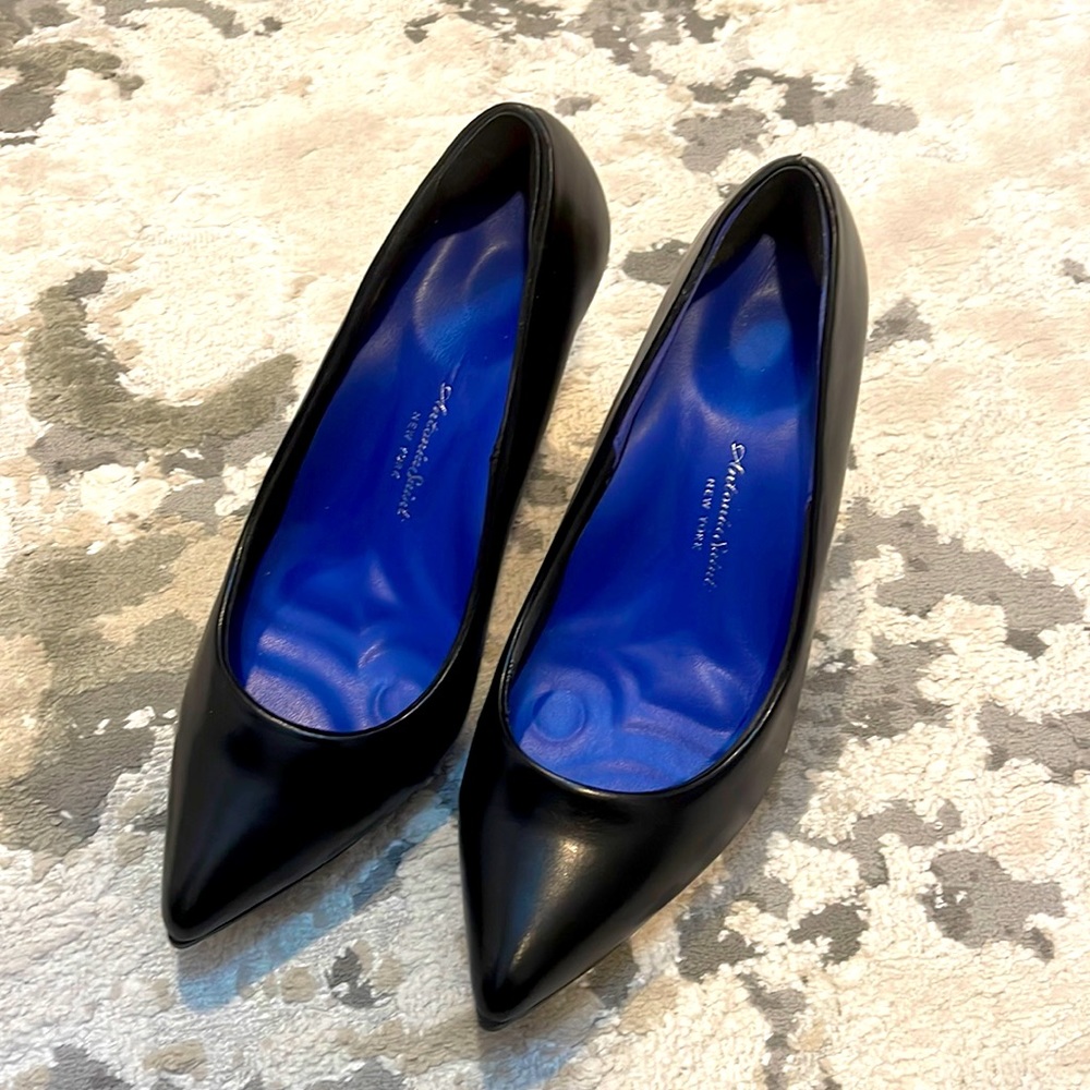 Antonia Saint Victoria black heels 9w 9 wide